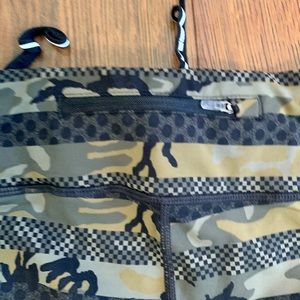 Nike Pants - Nike crop leggings Nike Pants - Nike crop leggings